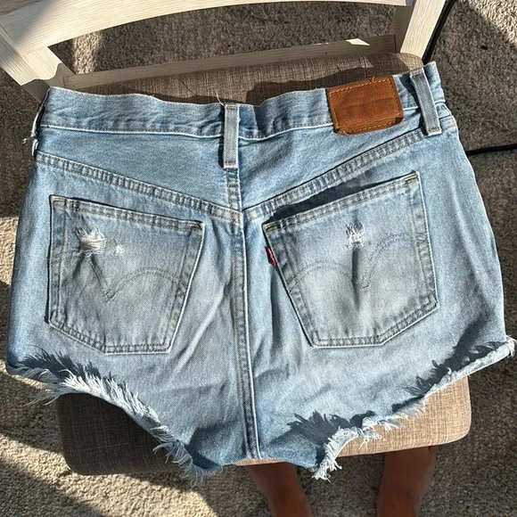 Levi's Blue Distressed Jean Shorts Frayed Hem - Picture 4 of 5